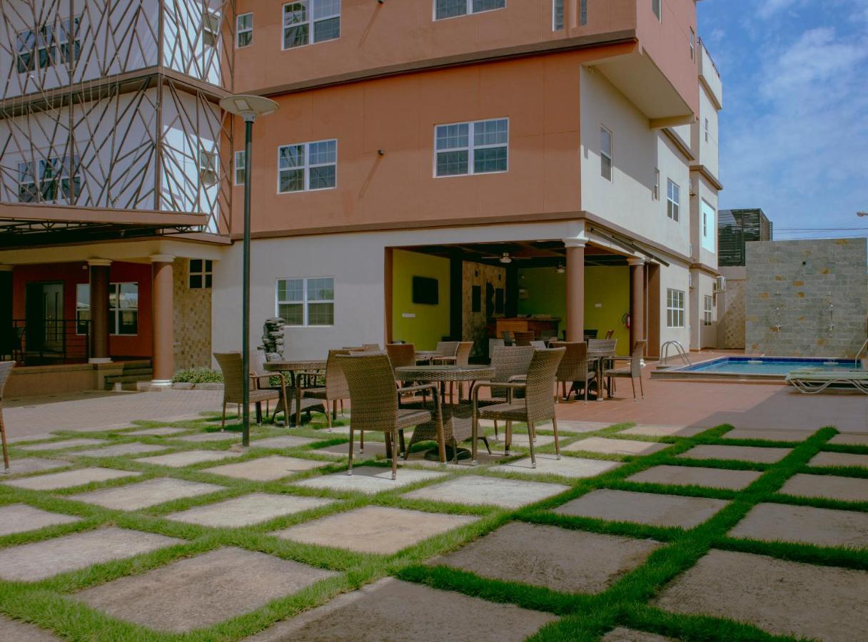 Frederick'S Lodge Kumasi Exterior photo